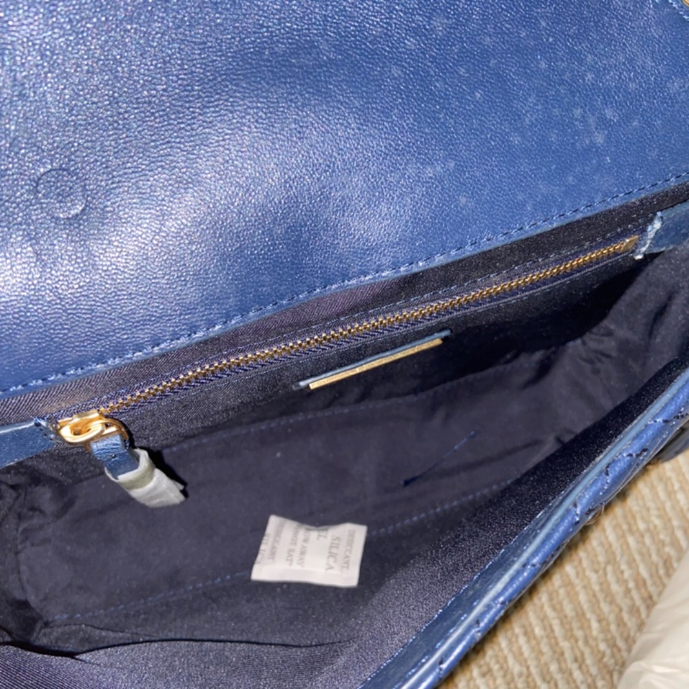 SOLD New Tory Burch Fleming Stud Large Shoulder Bag Navy - Picture 6 of 12